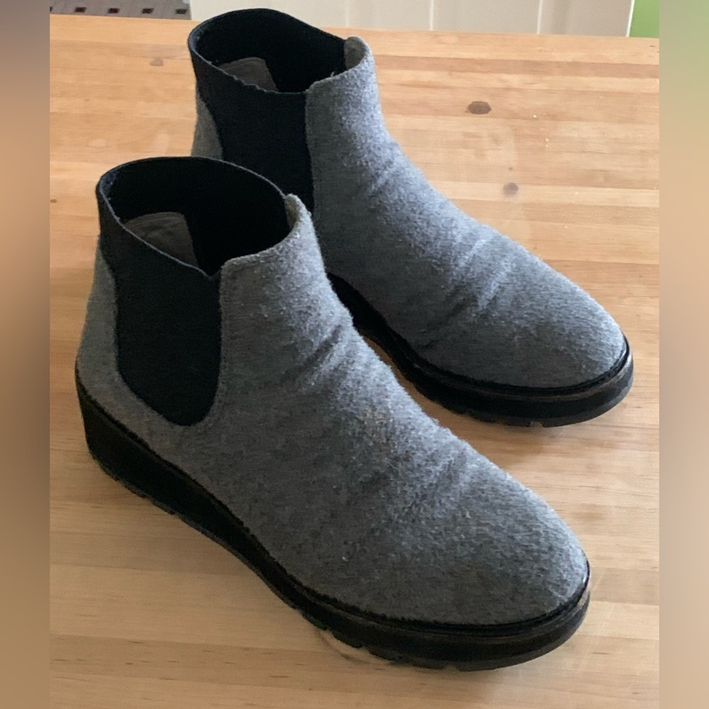 Eileen Fisher Felt Wool Chelsea Booties